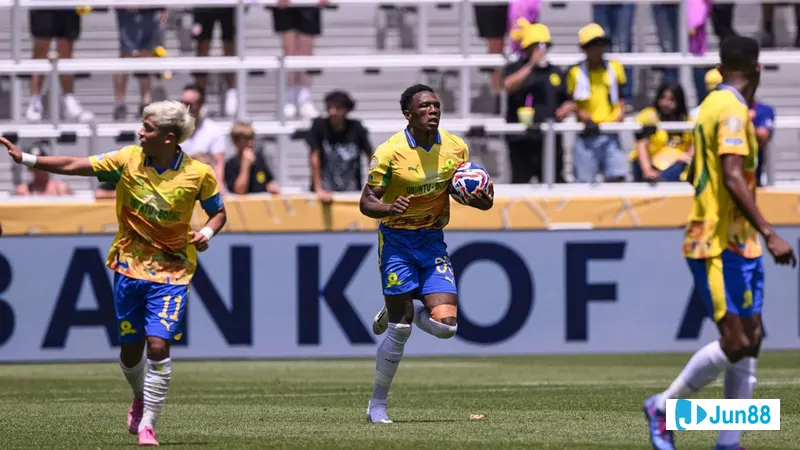 Hành động trong trận đấu giữa Arab Contractors và Pharco - "Arab Contractors" vs Hành động trong trận đấu giữa Arab Contractors và Pharco - "Arab Contractors" vs