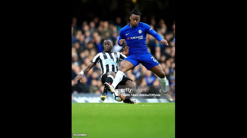Cầu thủ Newcastle vượt qua cầu thủ Chelsea với sự quyết tâm và tinh thần chiến đấu cao Cầu thủ Newcastle vượt qua cầu thủ Chelsea với sự quyết tâm và tinh thần chiến đấu cao