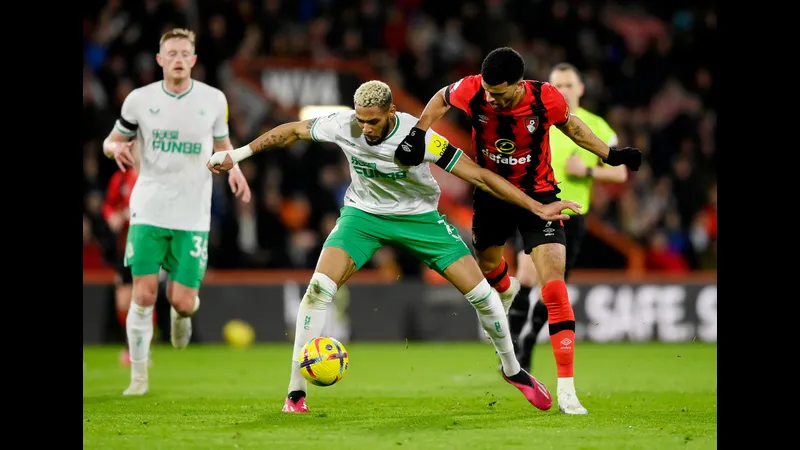 Minh họa cho "Hình ảnh bóng đá 'Newcastle' Minh họa cho "Hình ảnh bóng đá 'Newcastle'